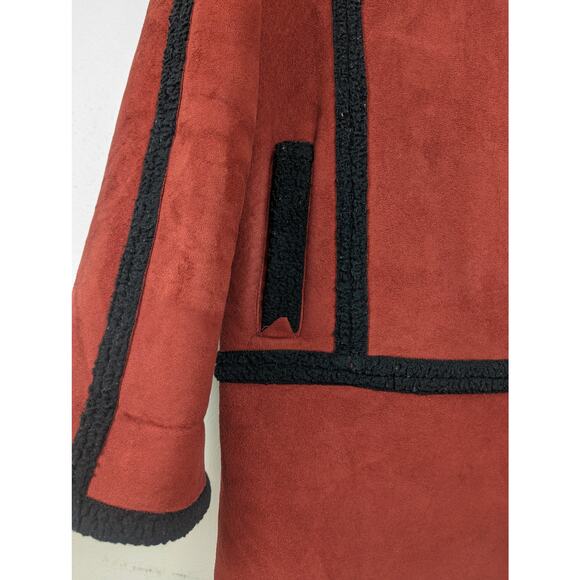Coldwater Creek Red Faux Suede‎ Panels w Black Faux Fur Trim Coat Size M - Picture 6 of 10